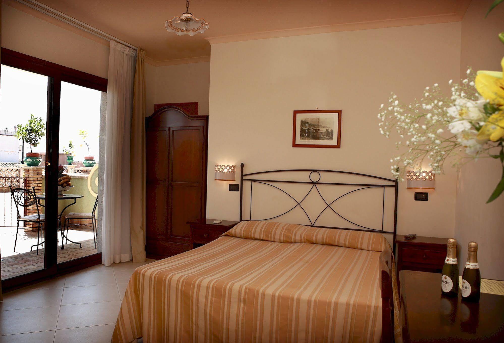 Villa Cristina Джардини Наксос Екстериор снимка